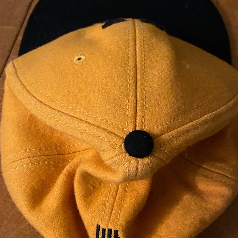Undefeated snap back baseball cap - Picture 4 of 4